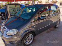 Usata Lancia Musa 77 CV (56 kW) 2010 Grigio Monovolume