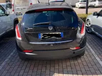 Usata Lancia Delta 120 CV (88 kW) 2013 Utilitaria