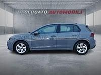 Usata VW Golf VIII Life 116 CV (85 kW) 2024 Grigio Utilitaria