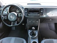 Usata VW Beetle 160 CV (117 kW) 2012 Bianco Utilitaria