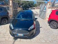 Usata Ford Fiesta 97 CV (71 kW) 2013 Nero Utilitaria