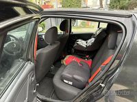 Brugt Dacia Sandero 75 HK (55 kW) 2012 Sort Sedan