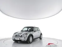 Begagnad Mini One D 75 HK (55 kW) 2003 Grå Halvkombi