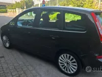 Usata Ford C-MAX Titanium 141 CV (103 kW) 2009 Nero Monovolume