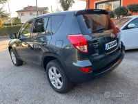 Usata Toyota RAV4 136 CV (100 kW) 2008 Grigio SUV