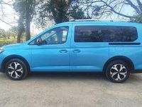 Usata Ford Tourneo Active 122 CV (89 kW) 2023 Boundless blu Monovolume
