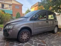 Usata Fiat Multipla 103 CV (75 kW) 2006 Grigio Monovolume