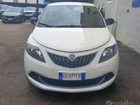 Usata Lancia Ypsilon Silver 69 CV (50 kW) 2021 Bianco pastello Utilitaria