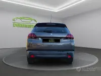 Usata Peugeot 2008 Allure 120 CV (88 kW) 2019 Grigio SUV