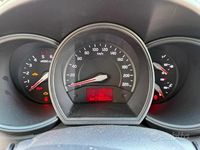 Usata Kia Rio Active 75 CV (55 kW) 2014 Nero Berlina