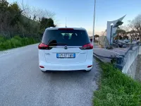 Usata Opel Zafira Tourer 101 CV (74 kW) 2012 Bianco Monovolume