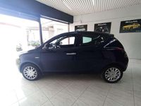 Usata Lancia Ypsilon S 95 CV (69 kW) 2016 Blu/azzurro Utilitaria