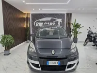 Usata Renault Scenic E-Tech Luxe 110 CV (80 kW) 2010 Grigio Utilitaria