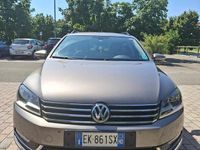 Usata VW Passat 140 CV (102 kW) 2011 Marrone Station wagon