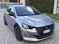 Usata Peugeot 208 GT-line 101 CV (74 kW) 2020 Argento Utilitaria