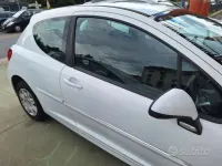 Usata Peugeot 207 73 CV (53 kW) 2011 Bianco Berlina