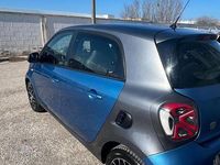 Usata Smart ForFour Electric Drive Prime 41 kW (56 CV) 2020 Blu/azzurro Utilitaria