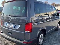Usata VW Caravelle Trendline 110 CV (80 kW) 2023 Giallo Monovolume