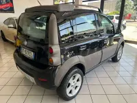 Usata Fiat Panda 4x4 Cross 69 CV (50 kW) 2008 Nero Utilitaria