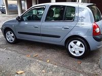 Usata Renault Clio II 82 CV (60 kW) 2004 Grigio Berlina