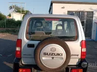 Usata Suzuki Jimny 82 CV (60 kW) 2001 Grigio SUV