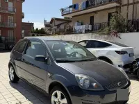 Usata Ford Fiesta Ghia 68 CV (50 kW) 2007 Utilitaria