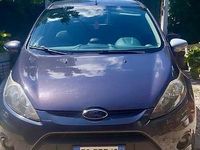 Usata Ford Fiesta 70 CV (51 kW) 2011 Blu Berlina
