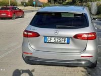 Usata Mercedes B180 116 CV (85 kW) 2021 Argento Monovolume