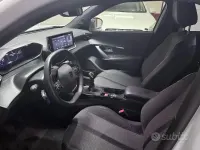 Usata Peugeot 2008 100 CV (73 kW) 2024 Bianco SUV