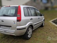 Usata Ford Fusion 68 CV (50 kW) 2002 Grigio Utilitaria