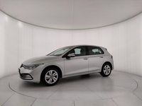 Usata VW Golf VIII Life 110 CV (80 kW) 2022 Argento metallizzato Berlina