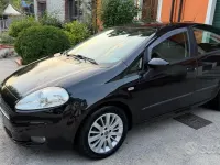 Usata Fiat Grande Punto Emotion 95 CV (69 kW) 2007 Nero Utilitaria