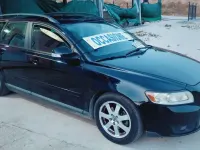 Usata Volvo V50 109 CV (80 kW) 2010 Nero Station wagon