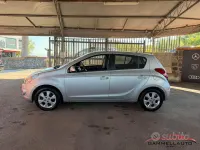 Usata Hyundai i20 Edition 75 CV (55 kW) 2011 Grigio Utilitaria