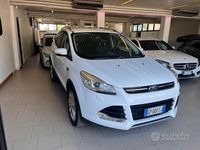 Usata Ford Kuga Individual 163 CV (119 kW) 2013 Bianco SUV