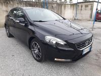 usata Volvo V40 D2-2.0 hdi-120 cv-full-2016