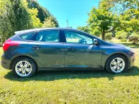 Usata Ford Focus Individual 116 CV (85 kW) 2014 Blu Berlina
