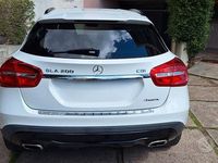 Usata Mercedes GLA200 136 CV (100 kW) 2014 Bianco SUV
