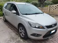 Usado Ford Focus 115 HP (84 kW) 2010 Cinzento Carrinha
