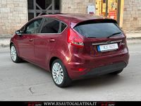 Usata Ford Fiesta Titanium 96 CV (70 kW) 2010 Viola Utilitaria