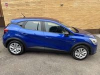 Usata Renault Captur Business 101 CV (74 kW) 2022 Blu/azzurro SUV