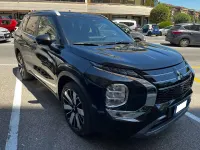 Usata Mitsubishi Outlander P-HEV Intense 305 CV (224 kW) 2026 Onyx black SUV