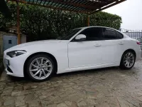 Usata Alfa Romeo Giulia Super 179 CV (131 kW) 2018 Bianco Berlina