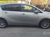 Usata Toyota Verso Active 124 CV (91 kW) 2013 Grigio Monovolume