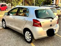 Usata Toyota Yaris 69 CV (50 kW) 2007 Grigio Utilitaria