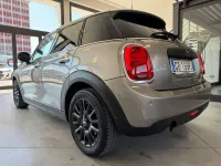 Usata Mini ONE 75 CV (55 kW) 2020 Argento Utilitaria