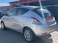 Usata Lancia Ypsilon S 95 CV (69 kW) 2018 Argento Utilitaria