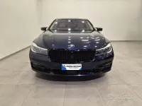 Usata BMW 730 Luxury Line 265 CV (194 kW) 2016 Blu/azzurro Berlina