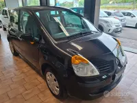 Käytetty Renault Modus 65 HP (47 kW) 2005 Musta Tila-auto