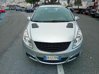 Usata Opel Corsa Club 65 CV (47 kW) 2010 Argento Utilitaria